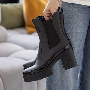 NWOT BEGO Black Heeled Boots